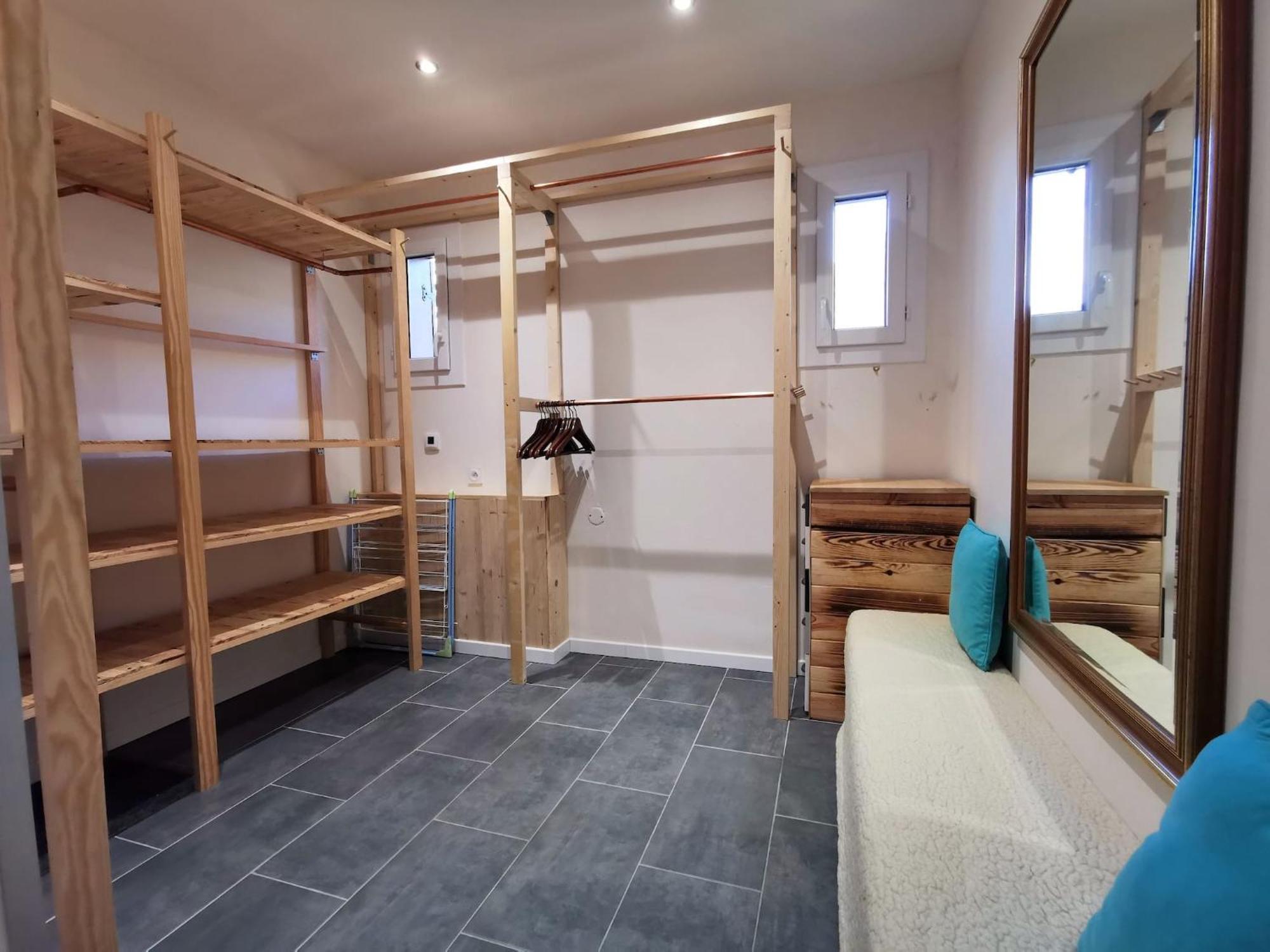 Апартаменты Apt Nala - Sunny Renovated Duplex - 2Bed Apt - Views - Hikes Лез-Уш Экстерьер фото